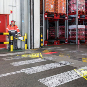 Attraversamento-pedonale-con-cancello-di-sicurezza